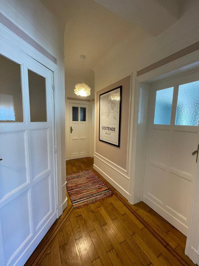 Uniek Appartement Op De Zeedijk Met Parking Ostende Exterior foto